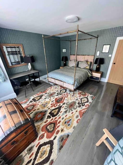 פורטסמות' Spacious Semi-Detached Southsea House, Free Parking On Drive מראה חיצוני תמונה